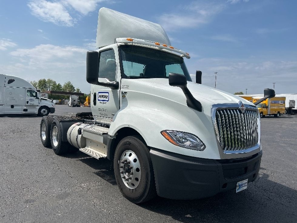 Day Cab Tractor-Heavy Duty Tractors-International-2019-LT625-Clearfield-PA-412,351\n\t\tmiles-$ 23,750 - Image 1