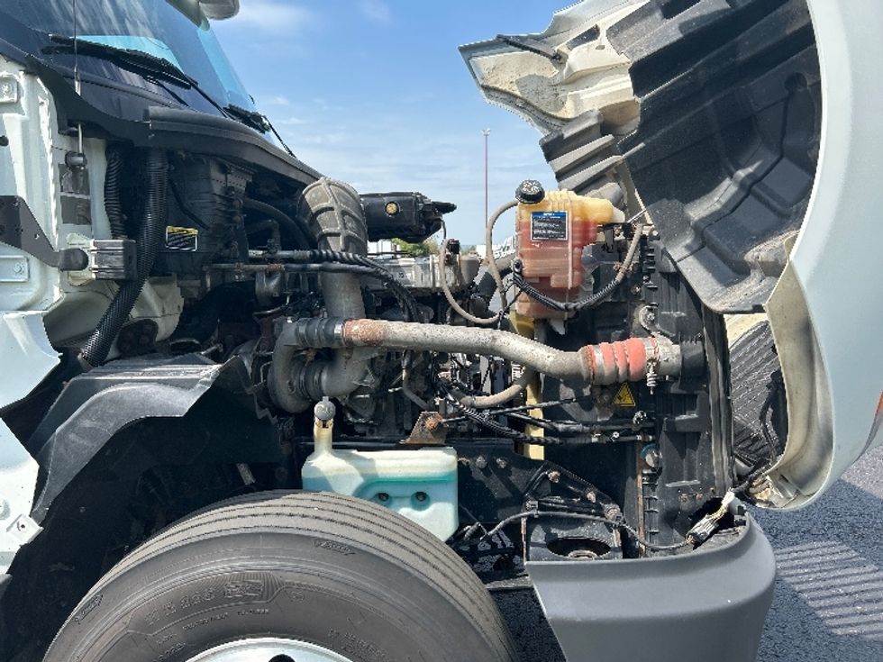 Day Cab Tractor-Heavy Duty Tractors-International-2019-LT625-Clearfield-PA-412,351\n\t\tmiles-$ 23,750 - Image 15