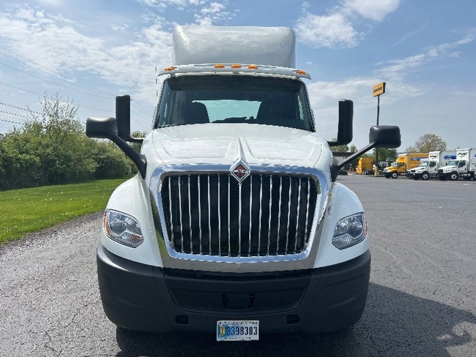 Day Cab Tractor-Heavy Duty Tractors-International-2019-LT625-Clearfield-PA-412,351\n\t\tmiles-$ 23,750 - Image 2