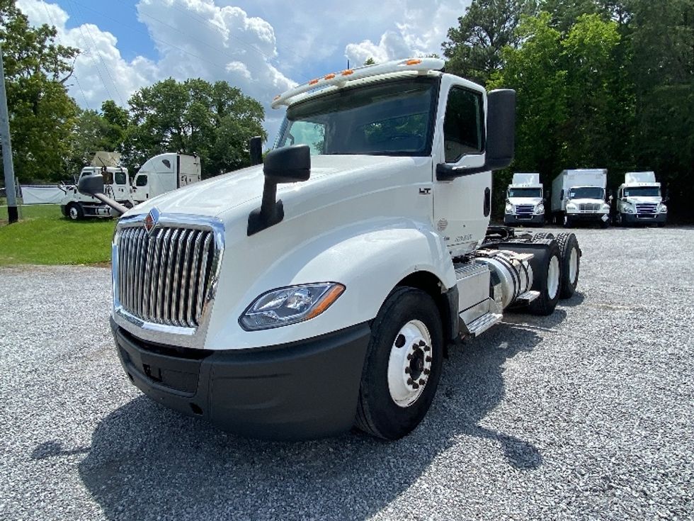 Day Cab Tractor-Heavy Duty Tractors-International-2019-LT625-Cleveland-TN-268,753\n\t\tmiles-$ 26,750 - Image 3