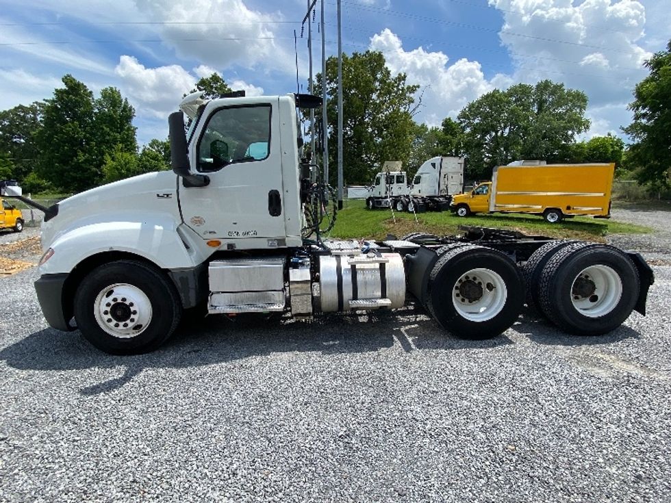 Day Cab Tractor-Heavy Duty Tractors-International-2019-LT625-Cleveland-TN-268,753\n\t\tmiles-$ 26,750 - Image 4