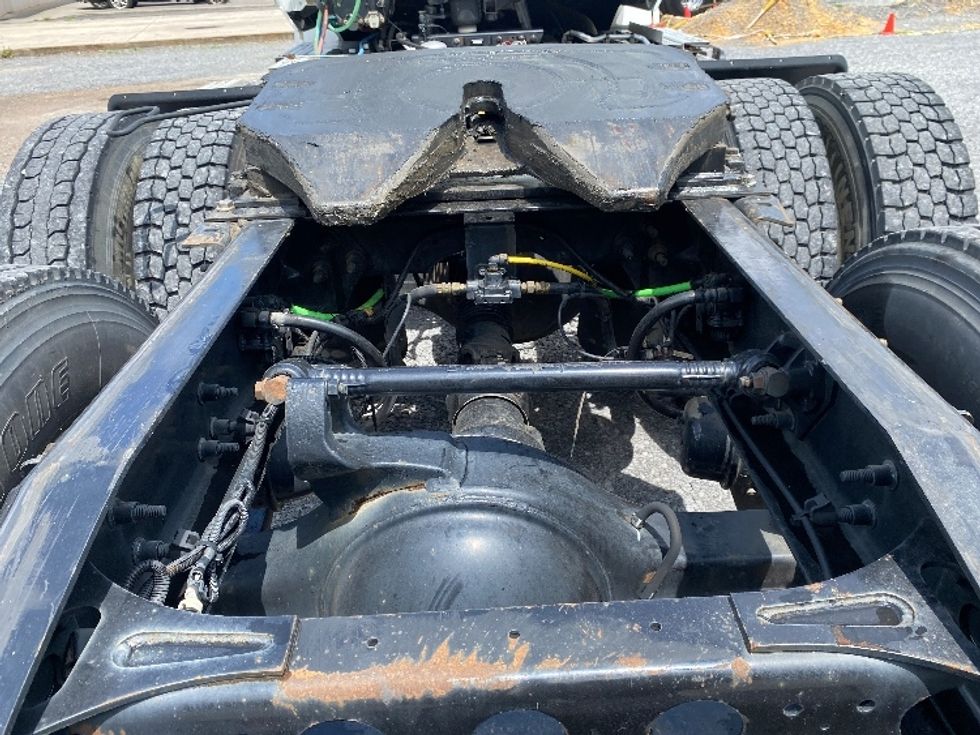 Day Cab Tractor-Heavy Duty Tractors-International-2019-LT625-Cleveland-TN-268,753\n\t\tmiles-$ 26,750 - Image 6