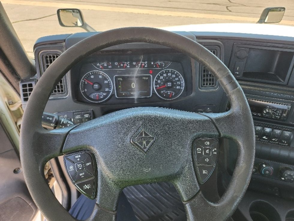 Day Cab Tractor-Heavy Duty Tractors-International-2019-LT625-Cleveland-TN-329,057\n\t\tmiles-$ 29,000 - Image 11