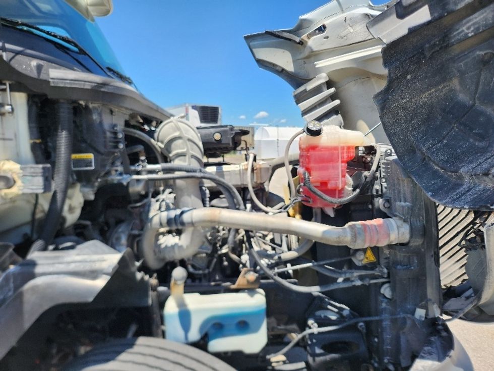 Day Cab Tractor-Heavy Duty Tractors-International-2019-LT625-Cleveland-TN-329,057\n\t\tmiles-$ 29,000 - Image 15