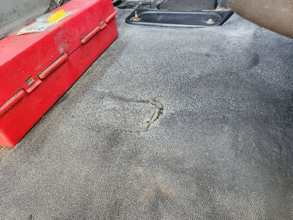 Day Cab Tractor-Heavy Duty Tractors-International-2019-LT625-Cleveland-TN-329,057\n\t\tmiles-$ 29,000 - Image 19