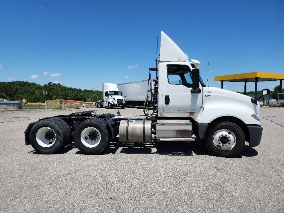 Day Cab Tractor-Heavy Duty Tractors-International-2019-LT625-Cleveland-TN-329,057\n\t\tmiles-$ 29,000 - Image 8