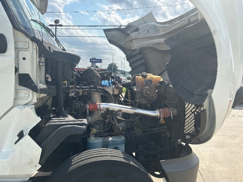 Day Cab Tractor-Heavy Duty Tractors-International-2019-LT625-Cleveland-TN-344,620\n\t\tmiles-$ 26,250 - Image 15