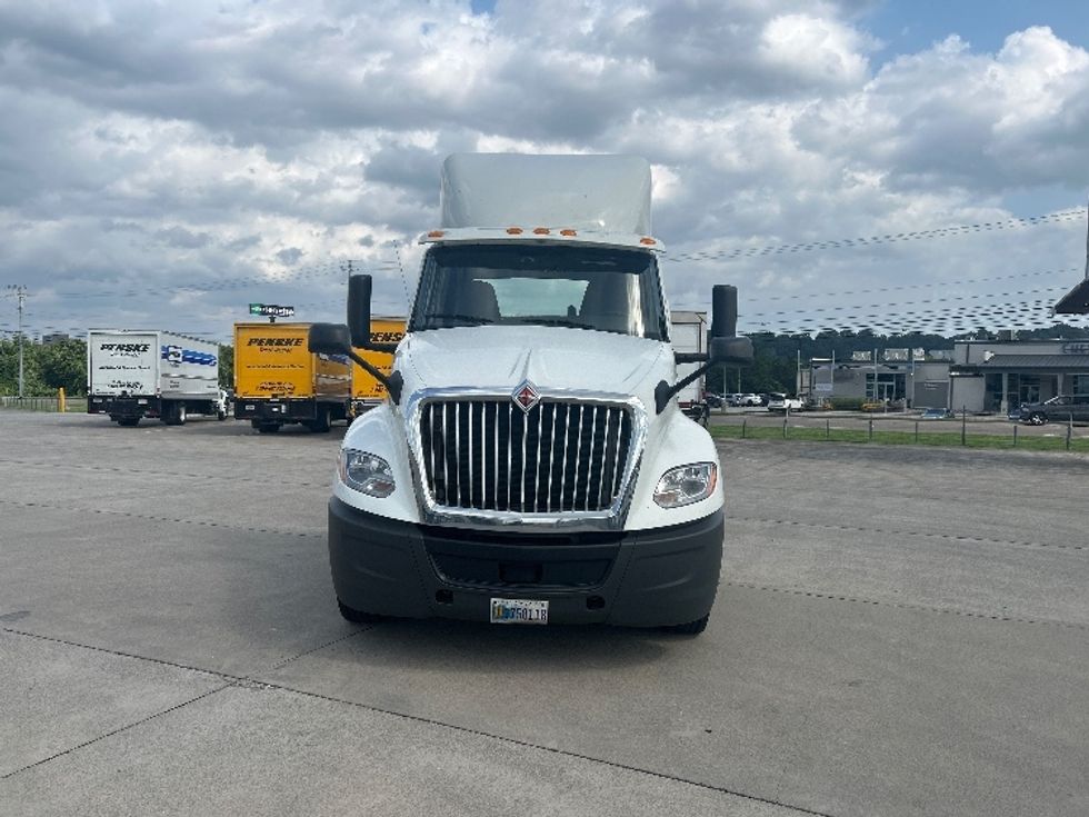 Day Cab Tractor-Heavy Duty Tractors-International-2019-LT625-Cleveland-TN-344,620\n\t\tmiles-$ 26,250 - Image 2