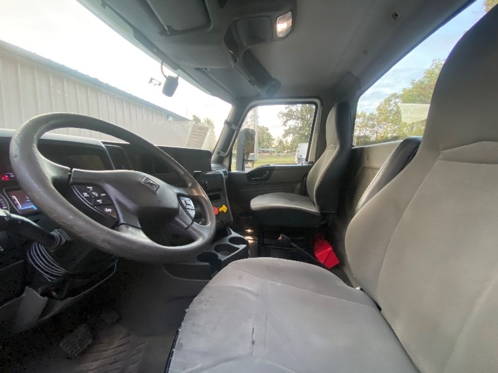 Day Cab Tractor-Heavy Duty Tractors-International-2019-LT625-Cleveland-TN-366,888\n\t\tmiles-$ 26,250 - Image 10