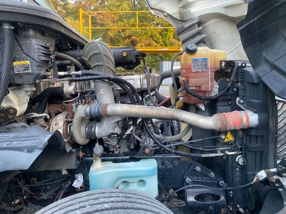 Day Cab Tractor-Heavy Duty Tractors-International-2019-LT625-Cleveland-TN-366,888\n\t\tmiles-$ 26,250 - Image 15