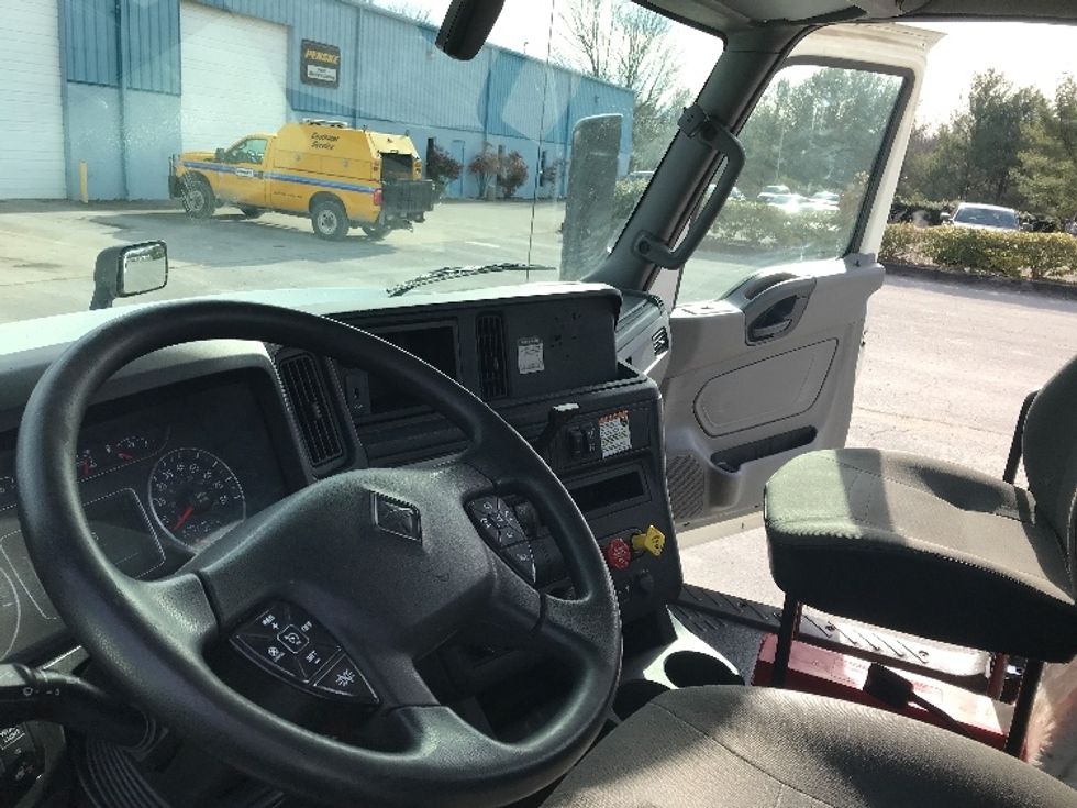 Day Cab Tractor-Heavy Duty Tractors-International-2019-LT625-Cleveland-TN-479,799\n\t\tmiles-$ 22,750 - Image 10