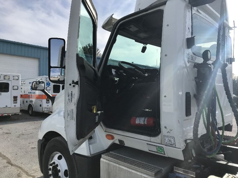 Day Cab Tractor-Heavy Duty Tractors-International-2019-LT625-Cleveland-TN-479,799\n\t\tmiles-$ 22,750 - Image 9