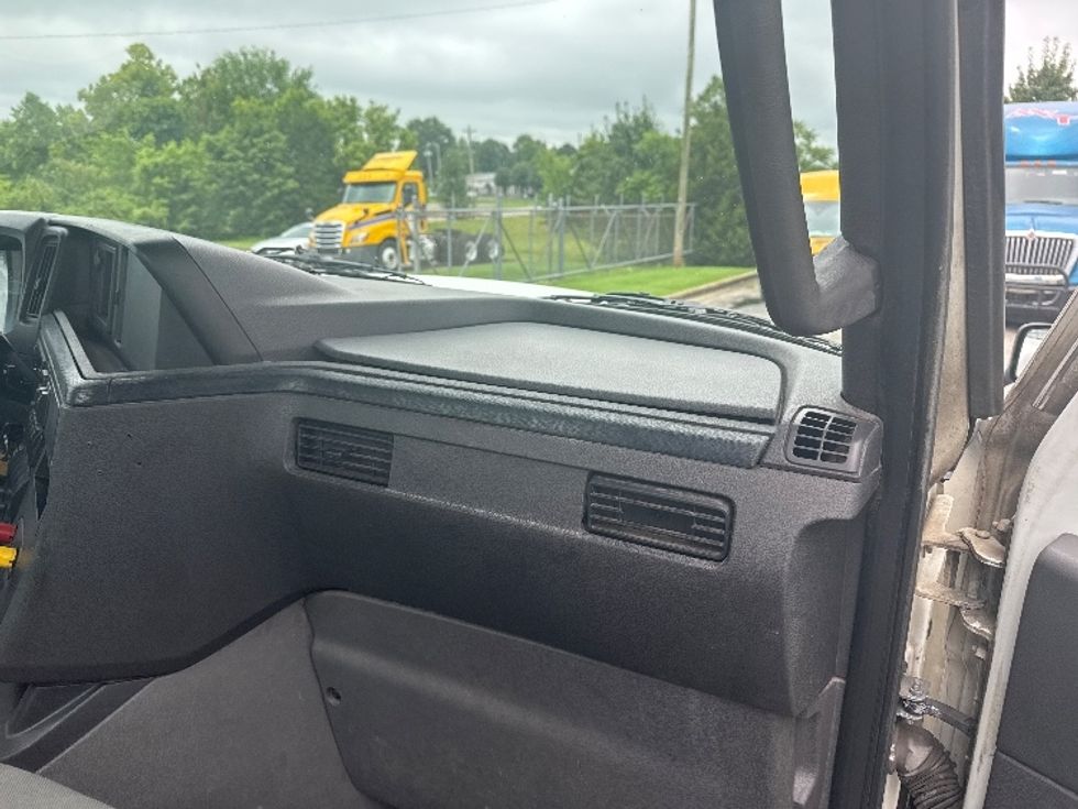 Day Cab Tractor-Heavy Duty Tractors-International-2019-LT625-Columbia-TN-497,436\n\t\tmiles-$ 10,000 - Image 13