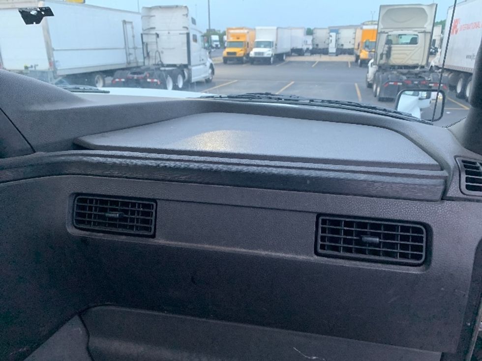 Day Cab Tractor-Heavy Duty Tractors-International-2019-LT625-Columbus-OH-218,176\n\t\tmiles-$ 30,000 - Image 13