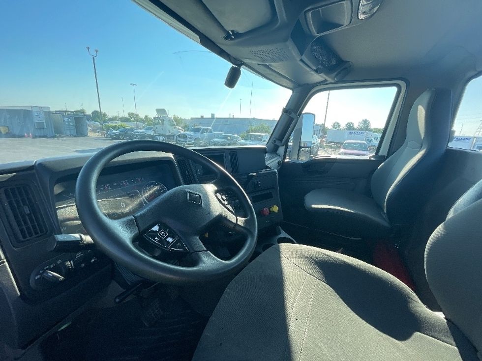 Day Cab Tractor-Heavy Duty Tractors-International-2019-LT625-Columbus-OH-331,304\n\t\tmiles-$ 27,500 - Image 10