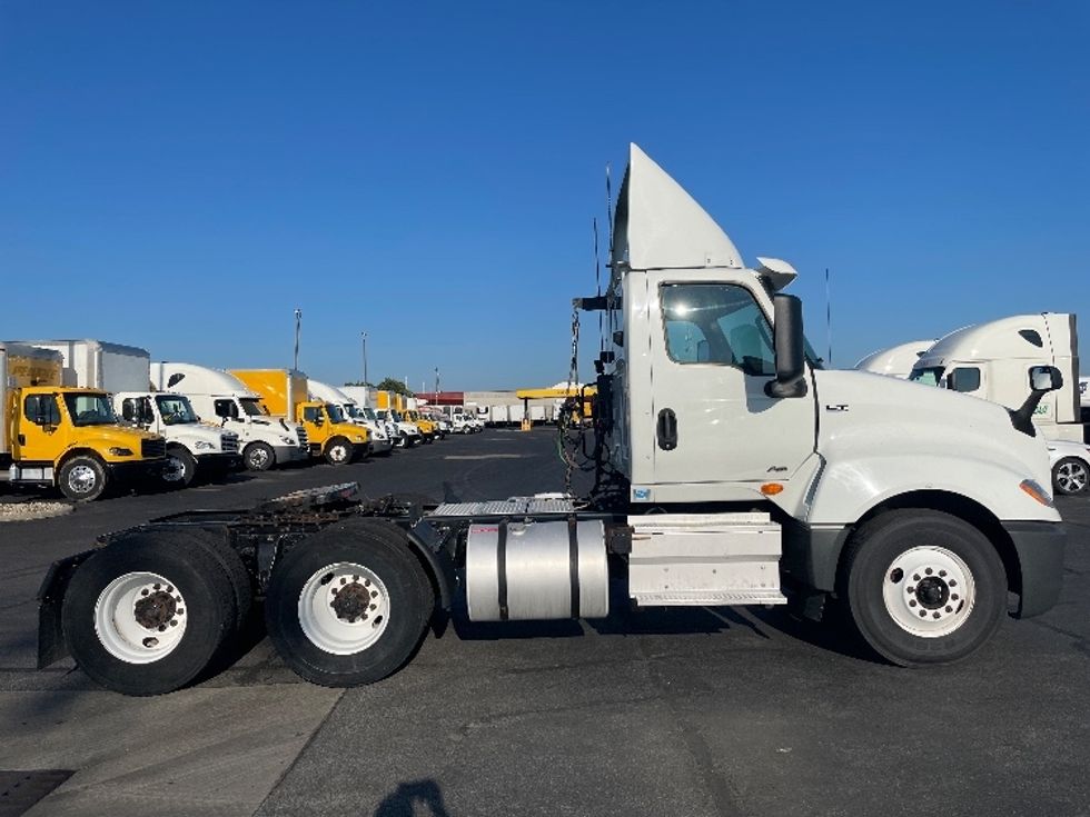 Day Cab Tractor-Heavy Duty Tractors-International-2019-LT625-Columbus-OH-331,304\n\t\tmiles-$ 27,500 - Image 8