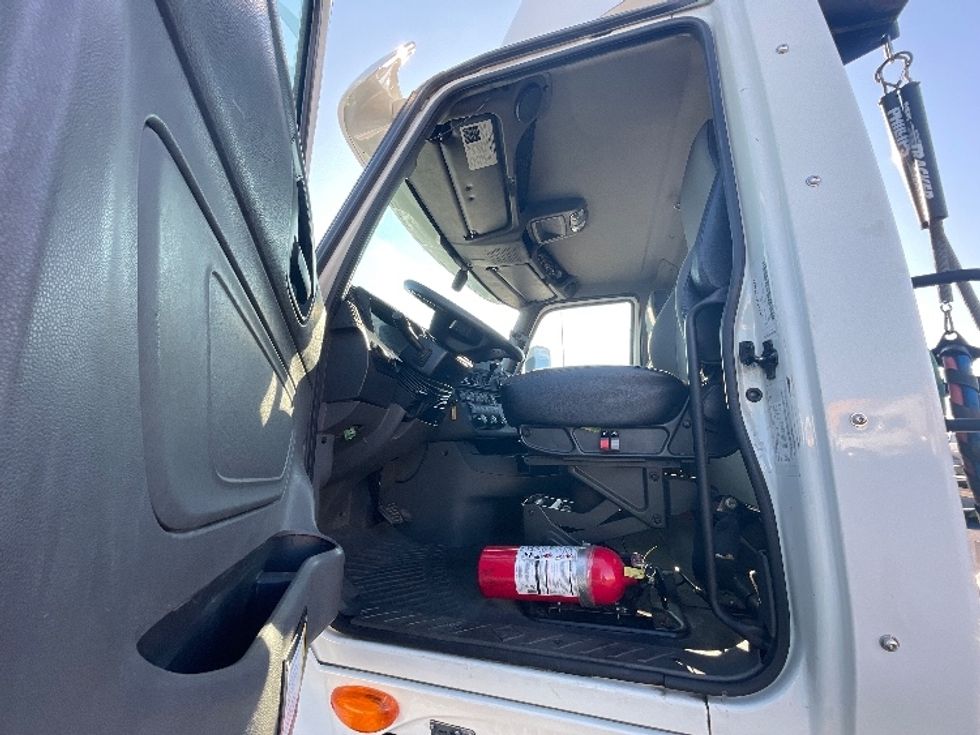 Day Cab Tractor-Heavy Duty Tractors-International-2019-LT625-Columbus-OH-331,304\n\t\tmiles-$ 27,500 - Image 9