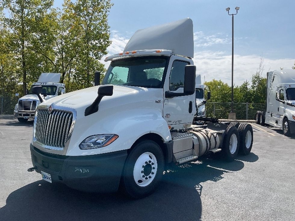 Day Cab Tractor-Heavy Duty Tractors-International-2019-LT625-Columbus-OH-458,313\n\t\tmiles-$ 22,250 - Image 3