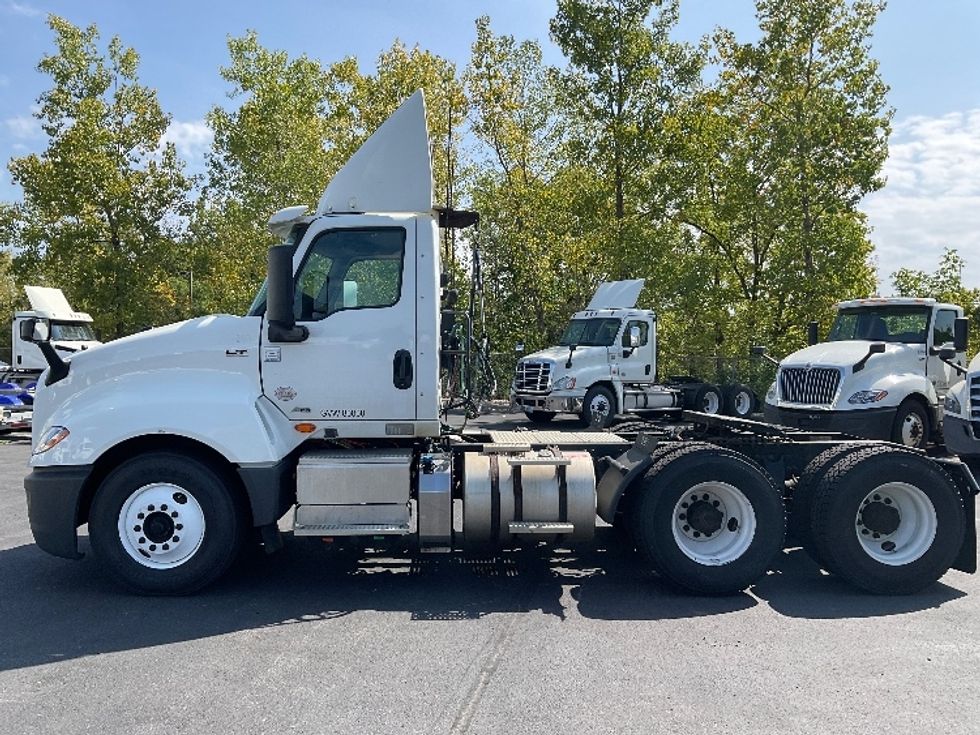 Day Cab Tractor-Heavy Duty Tractors-International-2019-LT625-Columbus-OH-458,313\n\t\tmiles-$ 22,250 - Image 4