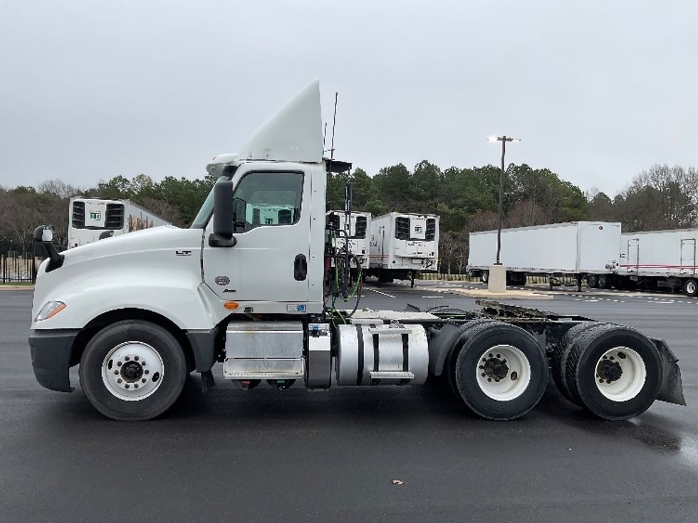 Day Cab Tractor-Heavy Duty Tractors-International-2019-LT625-Concord-NC-283,268\n\t\tmiles-$ 26,750 - Image 4