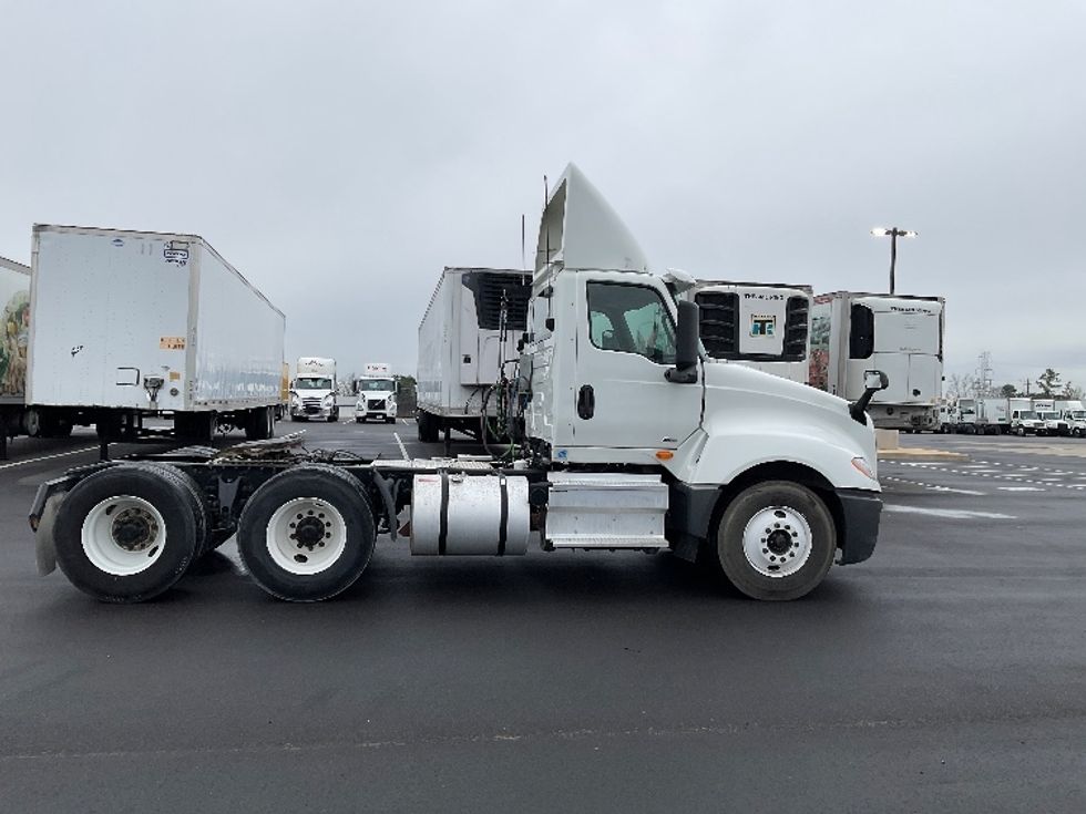 Day Cab Tractor-Heavy Duty Tractors-International-2019-LT625-Concord-NC-283,268\n\t\tmiles-$ 26,750 - Image 8