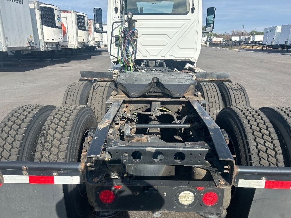 Day Cab Tractor-Heavy Duty Tractors-International-2019-LT625-Concord-NC-296,366\n\t\tmiles-$ 39,750 - Image 6