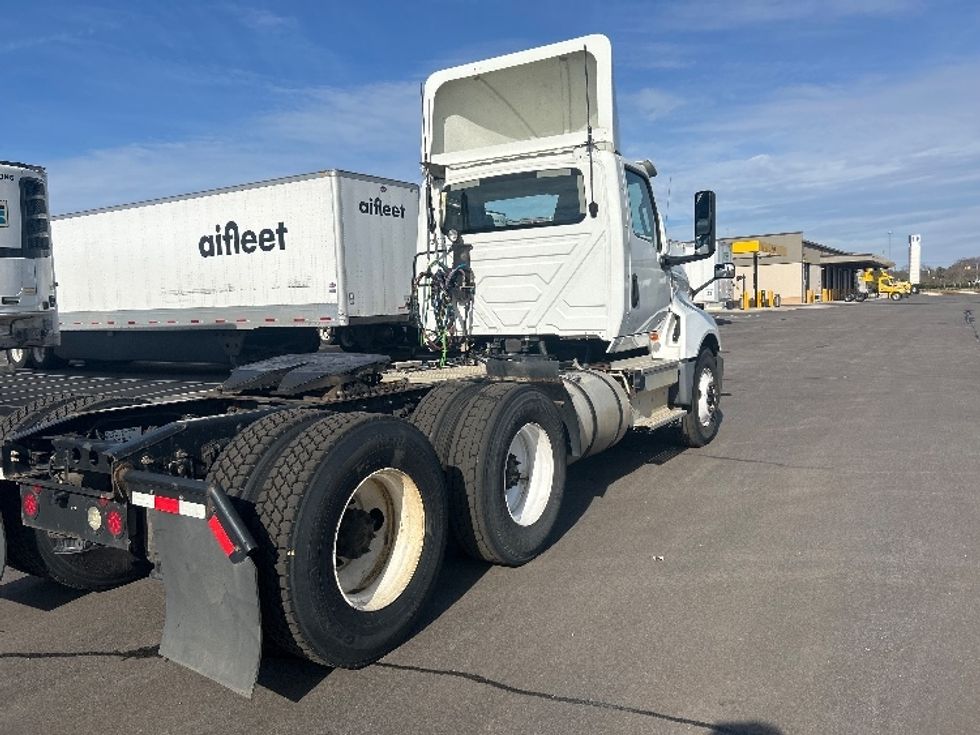 Day Cab Tractor-Heavy Duty Tractors-International-2019-LT625-Concord-NC-296,366\n\t\tmiles-$ 39,750 - Image 7