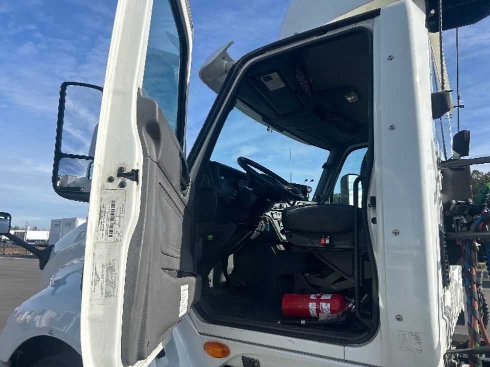 Day Cab Tractor-Heavy Duty Tractors-International-2019-LT625-Concord-NC-296,366\n\t\tmiles-$ 39,750 - Image 9