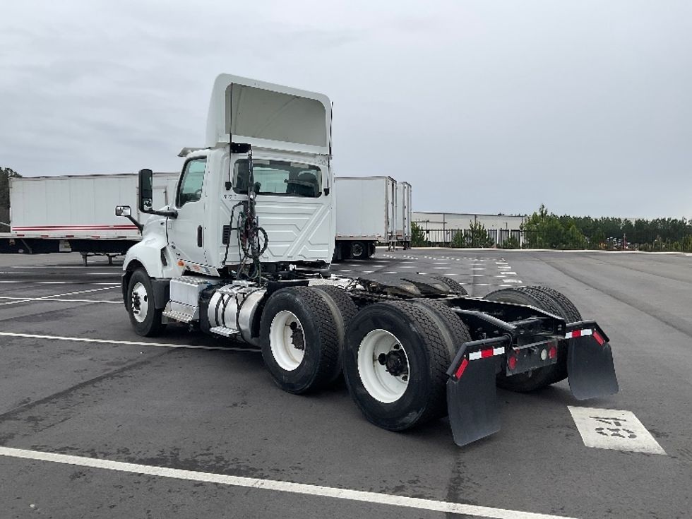 Day Cab Tractor-Heavy Duty Tractors-International-2019-LT625-Concord-NC-382,789\n\t\tmiles-$ 26,250 - Image 5
