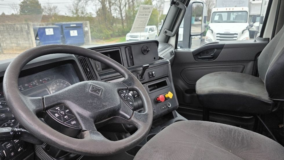 Day Cab Tractor-Heavy Duty Tractors-International-2019-LT625-Concord-NC-441,745\n\t\tmiles-$ 22,250 - Image 10