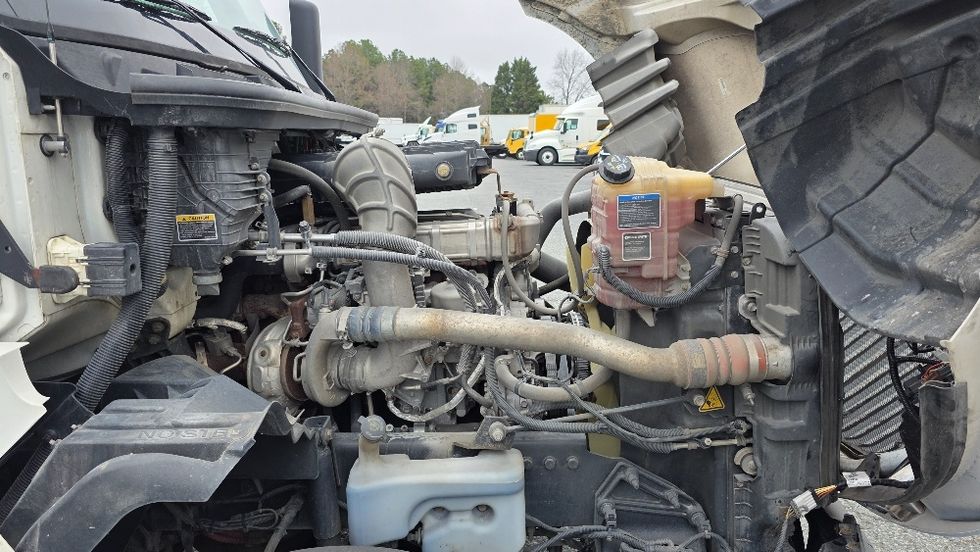 Day Cab Tractor-Heavy Duty Tractors-International-2019-LT625-Concord-NC-441,745\n\t\tmiles-$ 22,250 - Image 15