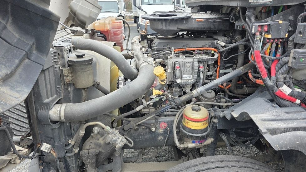 Day Cab Tractor-Heavy Duty Tractors-International-2019-LT625-Concord-NC-441,745\n\t\tmiles-$ 22,250 - Image 16