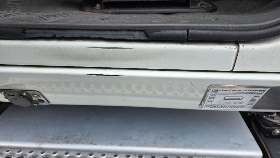 Day Cab Tractor-Heavy Duty Tractors-International-2019-LT625-Concord-NC-441,745\n\t\tmiles-$ 22,250 - Image 17