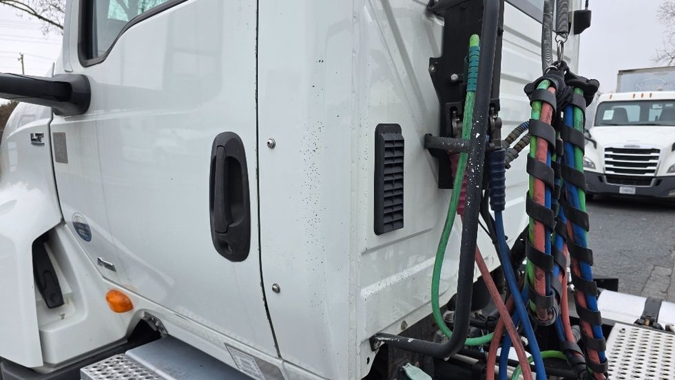 Day Cab Tractor-Heavy Duty Tractors-International-2019-LT625-Concord-NC-441,745\n\t\tmiles-$ 22,250 - Image 18