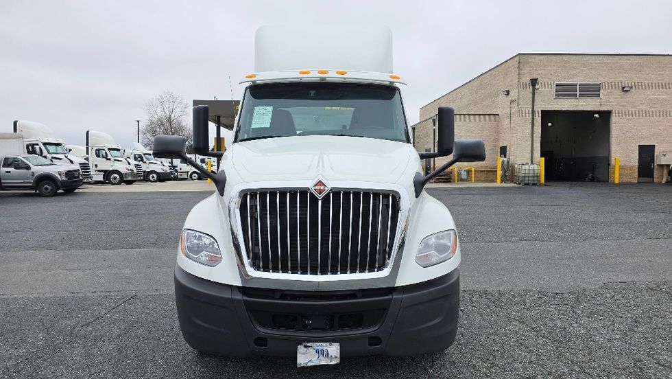Day Cab Tractor-Heavy Duty Tractors-International-2019-LT625-Concord-NC-441,745\n\t\tmiles-$ 22,250 - Image 2