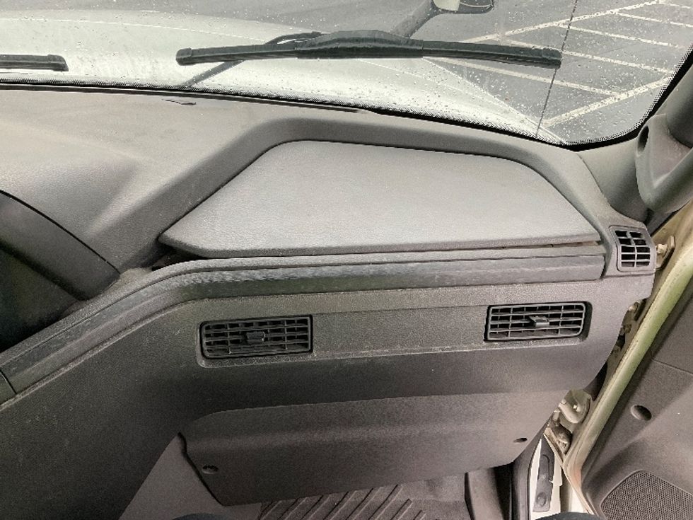 Day Cab Tractor-Heavy Duty Tractors-International-2019-LT625-Concord-NC-461,542\n\t\tmiles-$ 22,250 - Image 13