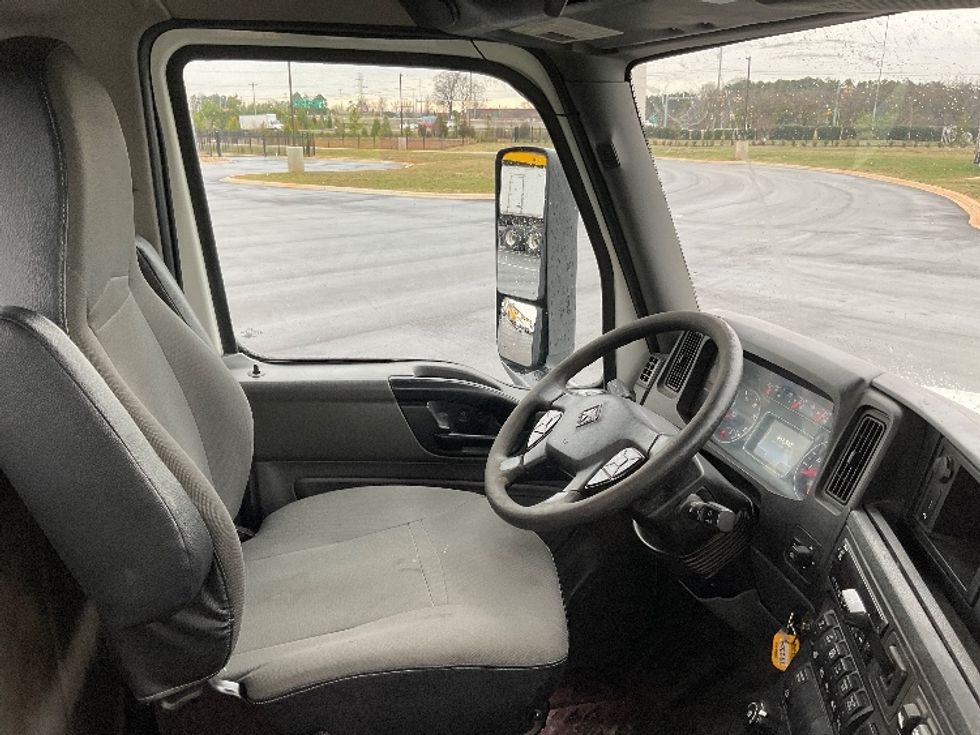 Day Cab Tractor-Heavy Duty Tractors-International-2019-LT625-Concord-NC-461,542\n\t\tmiles-$ 22,250 - Image 14