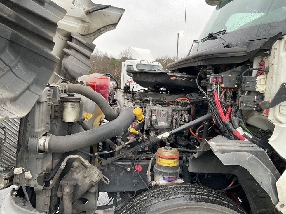 Day Cab Tractor-Heavy Duty Tractors-International-2019-LT625-Concord-NC-461,542\n\t\tmiles-$ 22,250 - Image 16