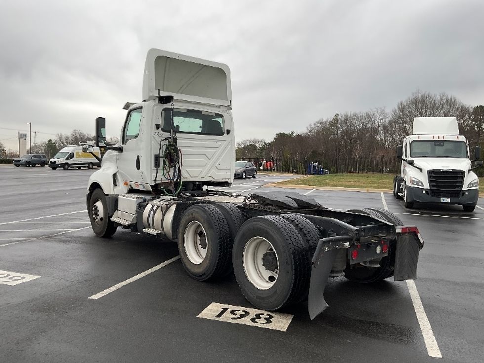 Day Cab Tractor-Heavy Duty Tractors-International-2019-LT625-Concord-NC-461,542\n\t\tmiles-$ 22,250 - Image 5