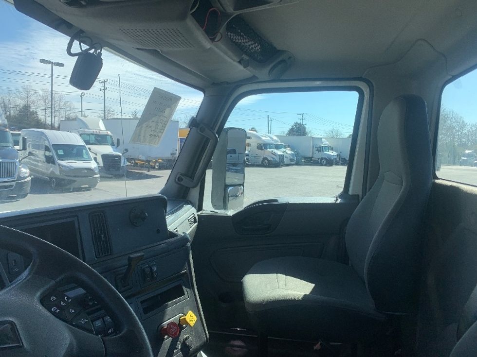 Day Cab Tractor-Heavy Duty Tractors-International-2019-LT625-Concord-NC-534,213\n\t\tmiles-$ 19,000 - Image 10