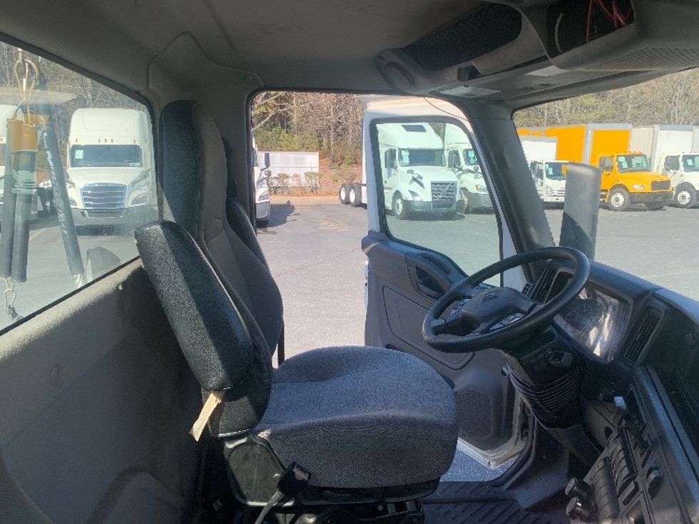 Day Cab Tractor-Heavy Duty Tractors-International-2019-LT625-Concord-NC-534,213\n\t\tmiles-$ 19,000 - Image 13