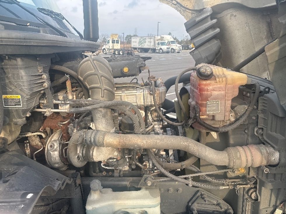 Day Cab Tractor-Heavy Duty Tractors-International-2019-LT625-Concord-NC-546,880\n\t\tmiles-$ 19,000 - Image 15