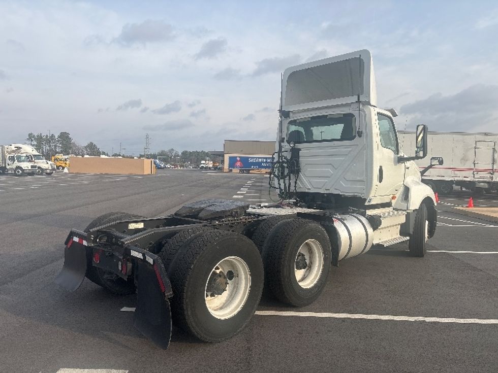 Day Cab Tractor-Heavy Duty Tractors-International-2019-LT625-Concord-NC-546,880\n\t\tmiles-$ 19,000 - Image 7
