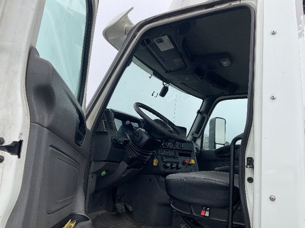 Day Cab Tractor-Heavy Duty Tractors-International-2019-LT625-Concord-NC-547,695\n\t\tmiles-$ 20,000 - Image 9