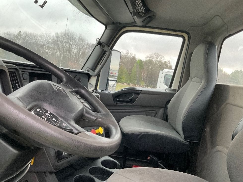 Day Cab Tractor-Heavy Duty Tractors-International-2019-LT625-Concord-NC-576,798\n\t\tmiles-$ 19,000 - Image 10