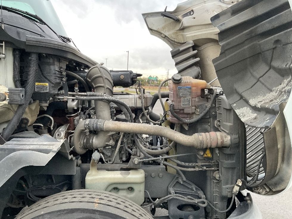 Day Cab Tractor-Heavy Duty Tractors-International-2019-LT625-Concord-NC-576,798\n\t\tmiles-$ 19,000 - Image 14