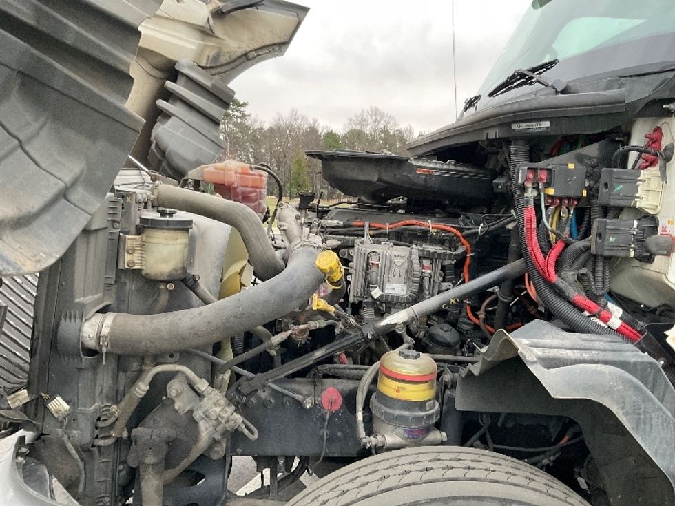 Day Cab Tractor-Heavy Duty Tractors-International-2019-LT625-Concord-NC-576,798\n\t\tmiles-$ 19,000 - Image 15