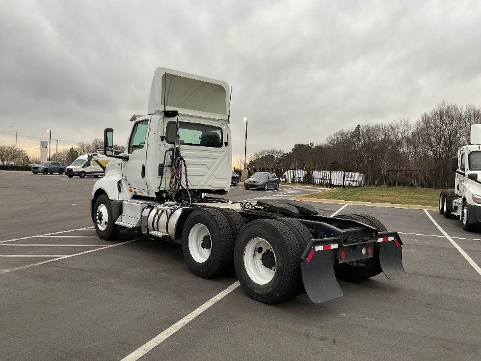 Day Cab Tractor-Heavy Duty Tractors-International-2019-LT625-Concord-NC-576,798\n\t\tmiles-$ 19,000 - Image 5