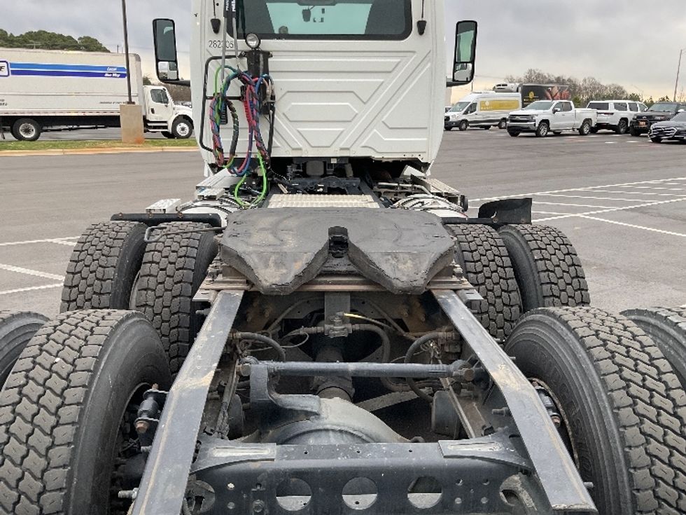 Day Cab Tractor-Heavy Duty Tractors-International-2019-LT625-Concord-NC-576,798\n\t\tmiles-$ 19,000 - Image 6