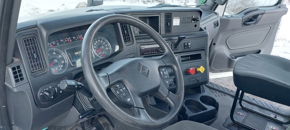 Day Cab Tractor-Heavy Duty Tractors-International-2019-LT625-Conklin-NY-428,055\n\t\tmiles-$ 23,500 - Image 10
